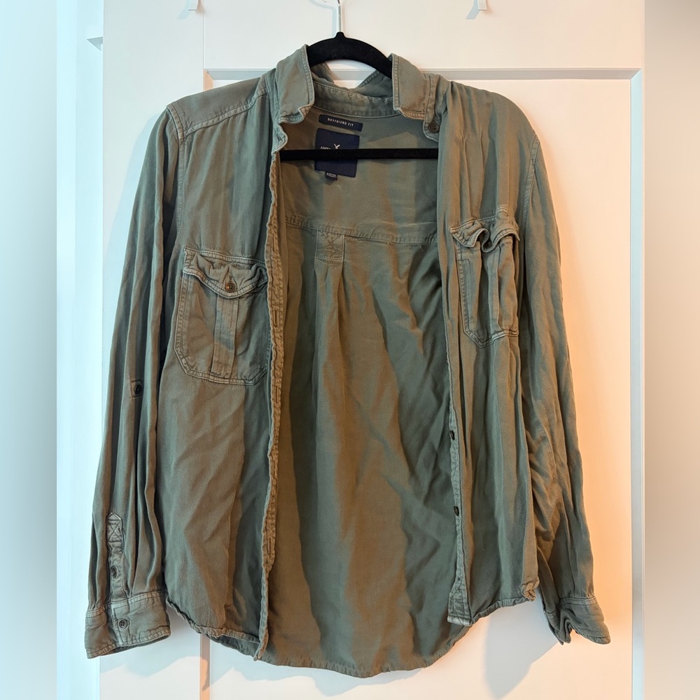 American Eagle women's button up blouse